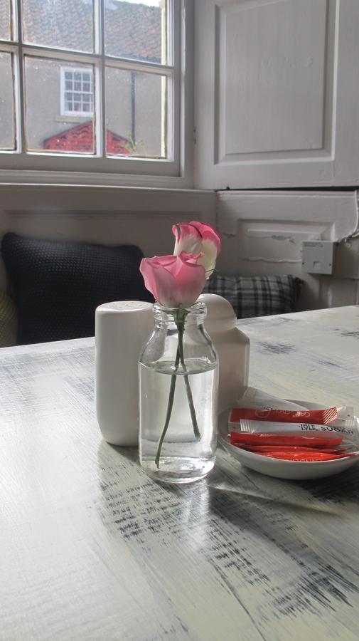 Rumah Home B&B Coxwold Екстериор снимка