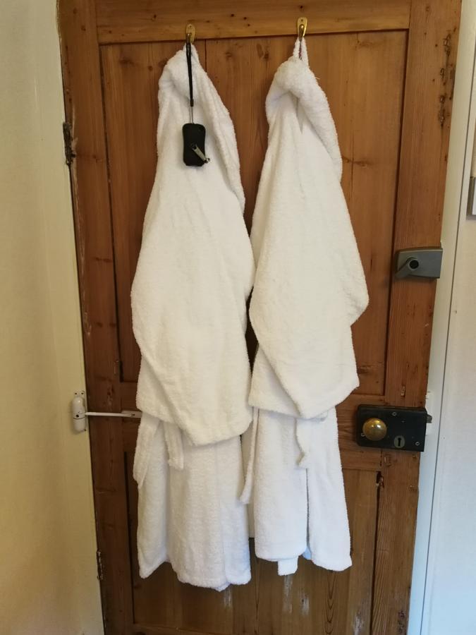Rumah Home B&B Coxwold Екстериор снимка
