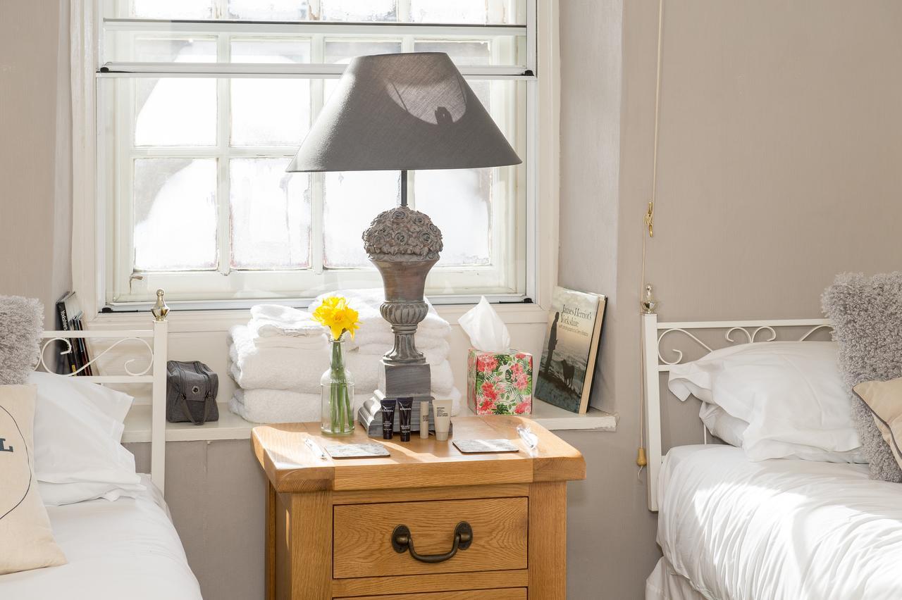 Rumah Home B&B Coxwold Екстериор снимка